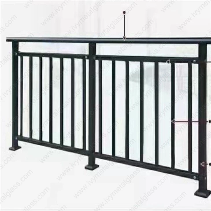 Hliníkové zábradlí na balkón